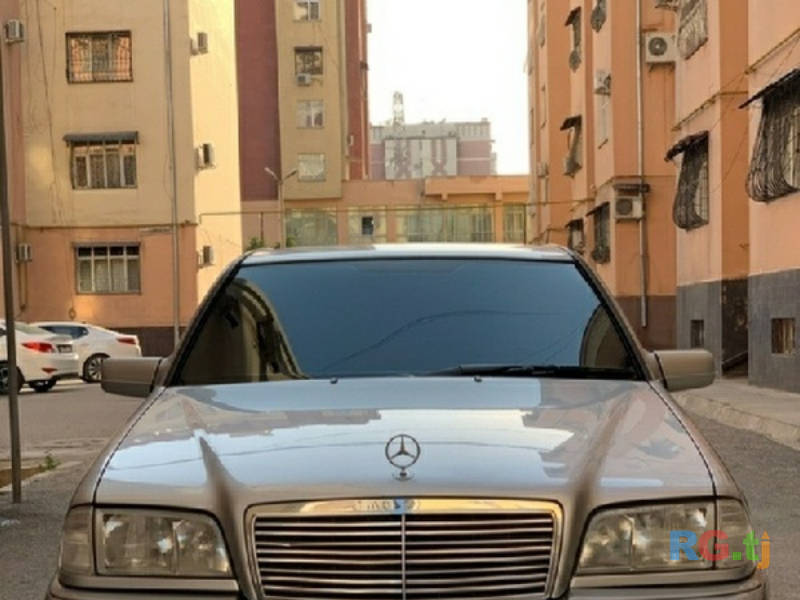 Mercedes-Benz 2.0 2000 г.